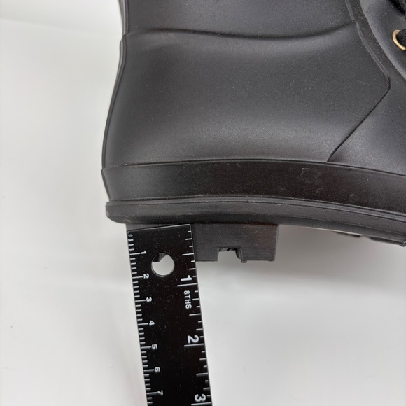 Tommy Hilfger Women's Rain Boots Black Buckle Tie Gold 9M Waterproof Short - Picture 12 of 14